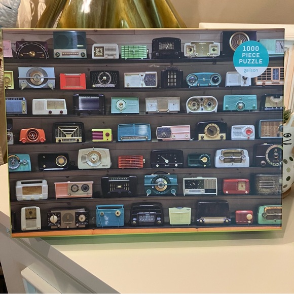 Galison Chihuly Vintage Radios 1000 Piece Jigsaw Puzzle - Picture 1 of 3